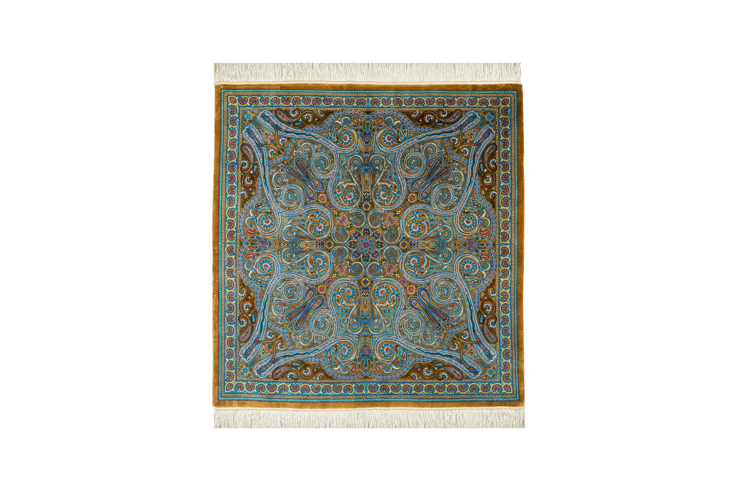 فرش تمام ابریشم یک در یک نقش ترمه